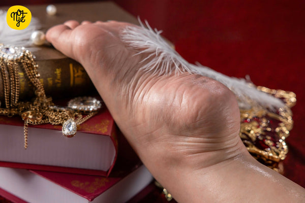 Verführerisches Dessous-Set aus Spitze mit Aussparungen