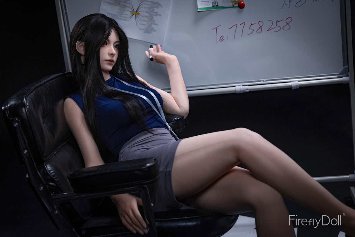 Lauren : Poupée sexuelle HR DOLL (entièrement en silicone)