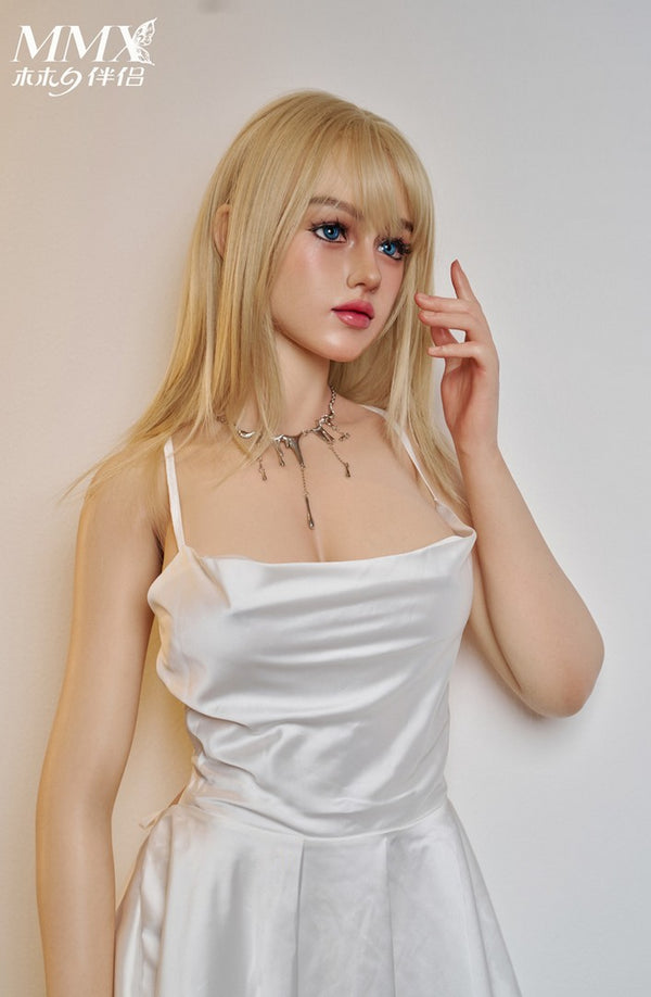 Selina: Realistische 164 cm Silikon-Sexdoll mit D-Körbchen – MMX-Puppe