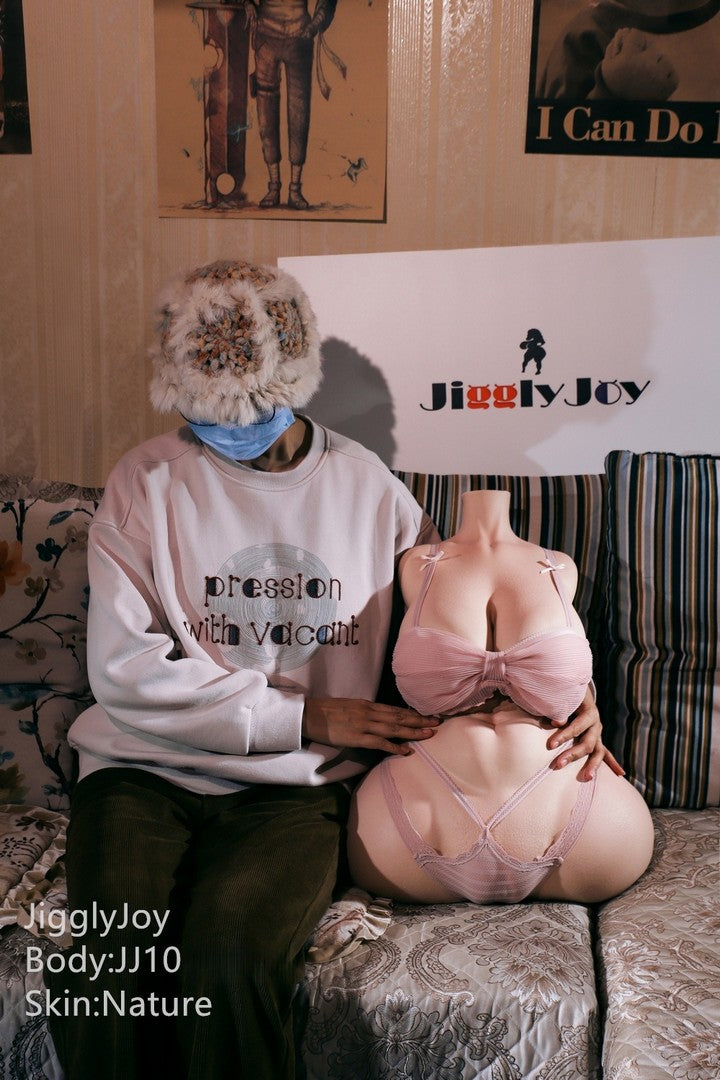 Eva: 63 cm großer, realistischer Silikon-Sexdoll-Torso mit D-Körbchen – JigglyJoy