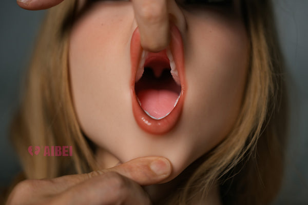 #195: Weiße Sexpuppe Aibei