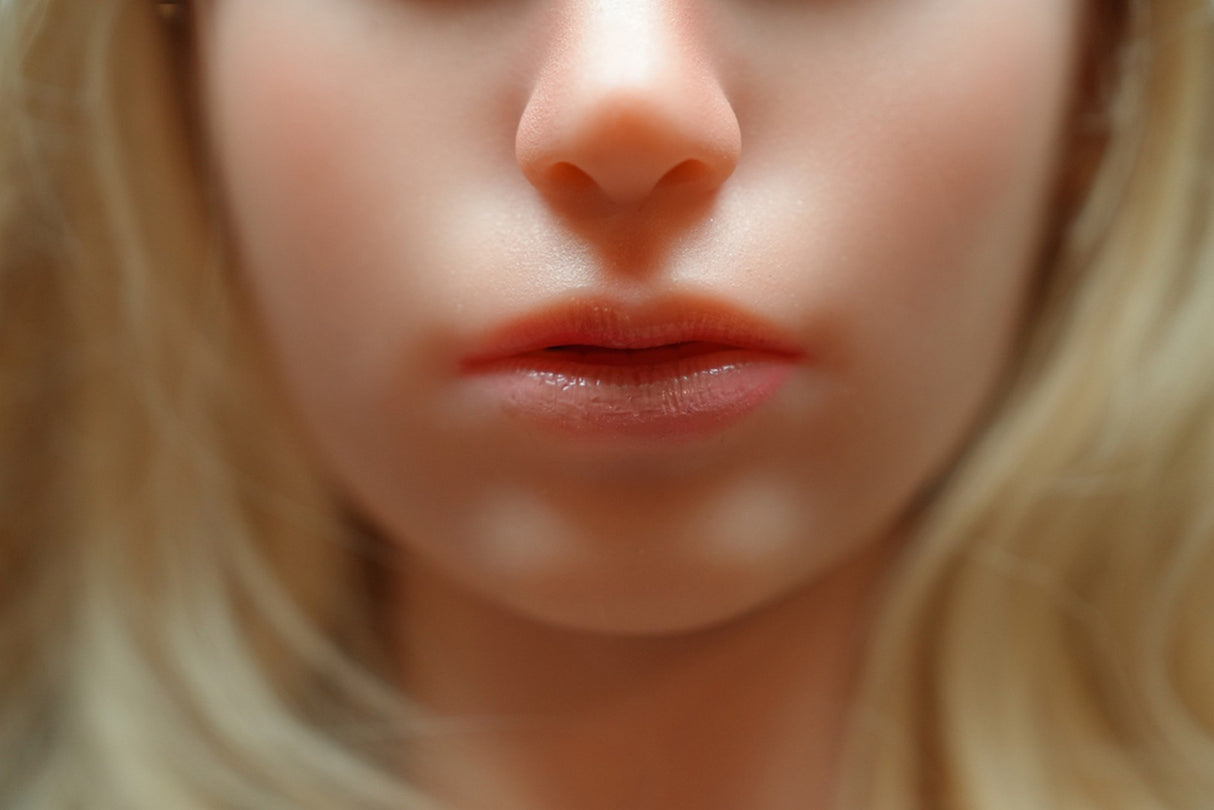 Kinsley: 164cm C-Cup Realistic Silicone Sex Doll-HR Doll