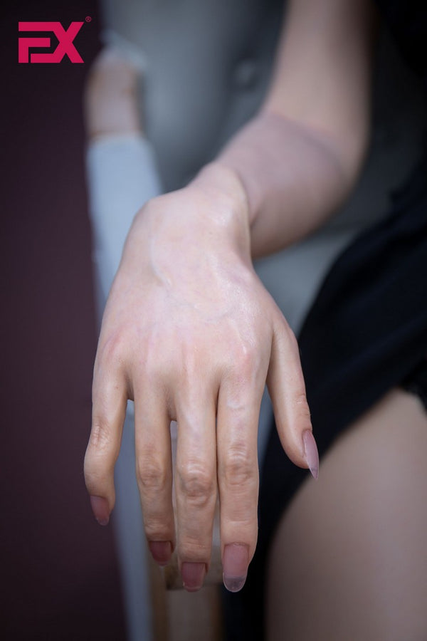 Violetta: 164cm E-Cup Luxury Seamless Neck Silicone Sex Doll-Clone