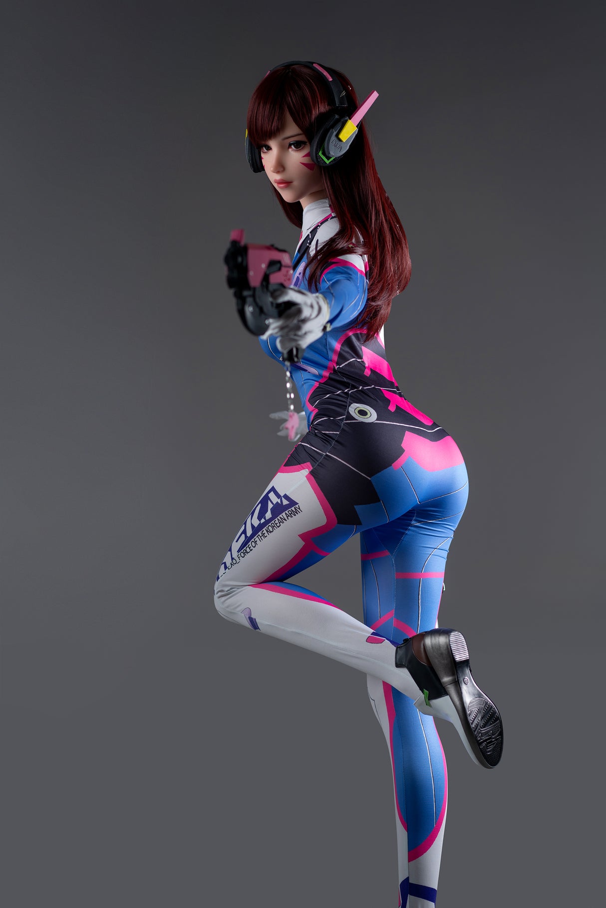 Dva : Poupée sexuelle en silicone de 167 cm avec bonnets en D, pour cosplay et jeu vidéo