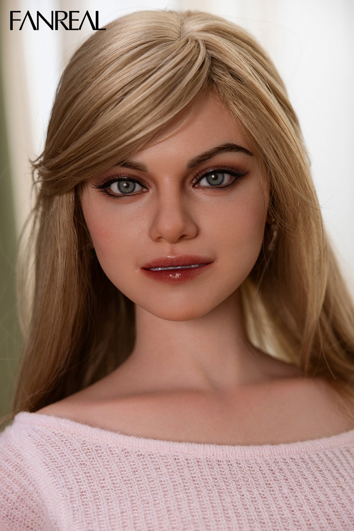 Face close-up of Maria ROS with long blonde hair