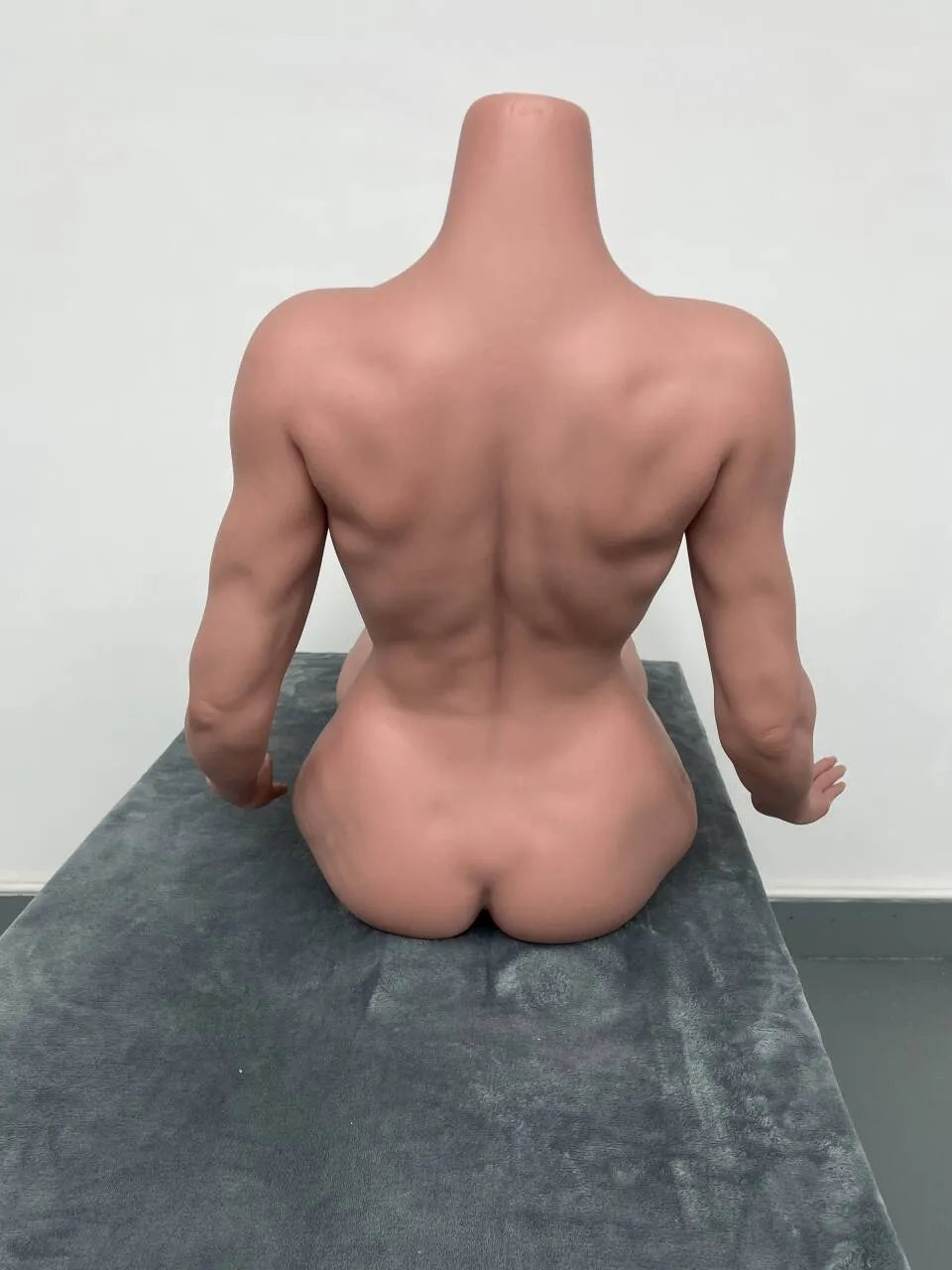 #222: Weiße Sexpuppe Aibei