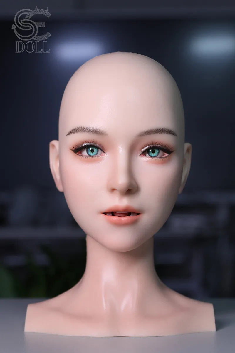 SE X-Robot Head - Annika - Talking & Facial Expressions