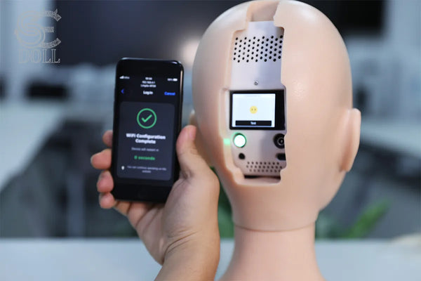 SE X-Robot Head - Annika - Talking & Facial Expressions