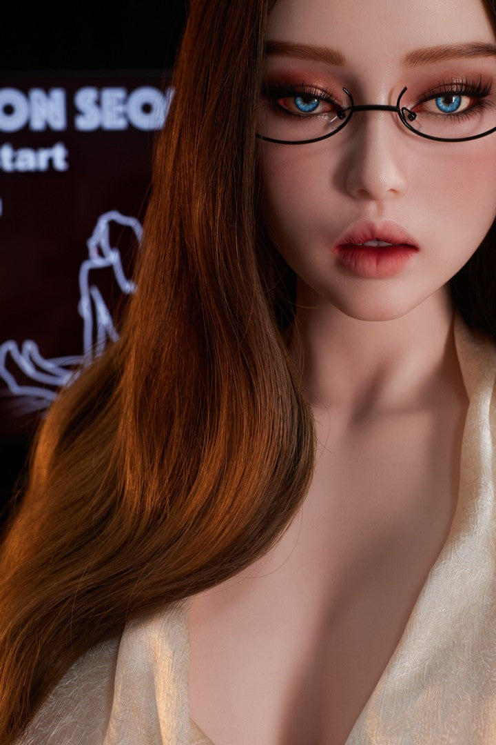 Lottie : Poupée d'amour réaliste en silicone de 161 cm - Poupée Climax - CLM Ultra