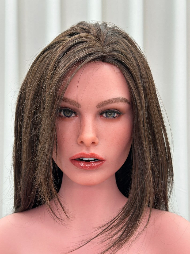 ZXE215_1: Weiße Sexpuppe von Zelex (SLE-Serie)