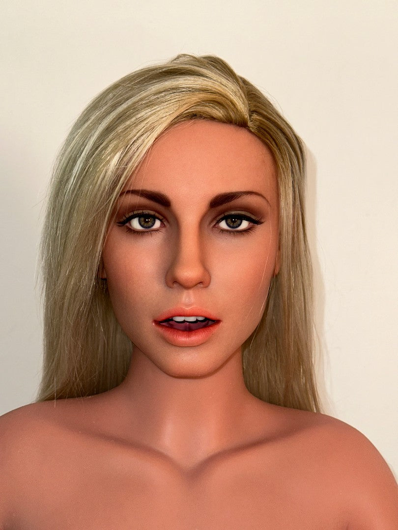 ZXE204_1: Weiße Sexpuppe von Zelex (SLE-Serie)