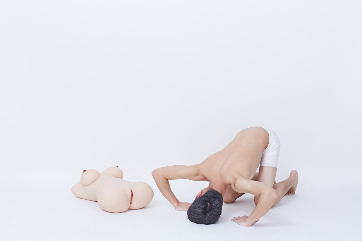 Runder Oberschenkel, gelb: 93 cm großer Torso der echten TPE-Liebespuppe – Höhepunkt-Puppe
