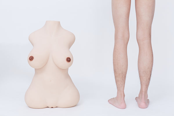 Runder Oberschenkel, gelb: 93 cm großer Torso der echten TPE-Liebespuppe – Höhepunkt-Puppe