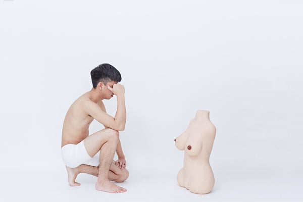 Runder Oberschenkel, gelb: 93 cm großer Torso der echten TPE-Liebespuppe – Höhepunkt-Puppe