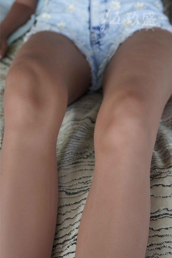 Gina : Poupée sexuelle Jiusheng (tête en silicone et corps en TPE)