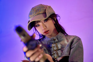Xia: Asiatische Sexpuppe von SANHUI (vollständig aus Silikon)