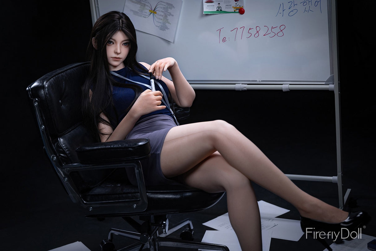 Lauren : Poupée sexuelle HR DOLL (entièrement en silicone)