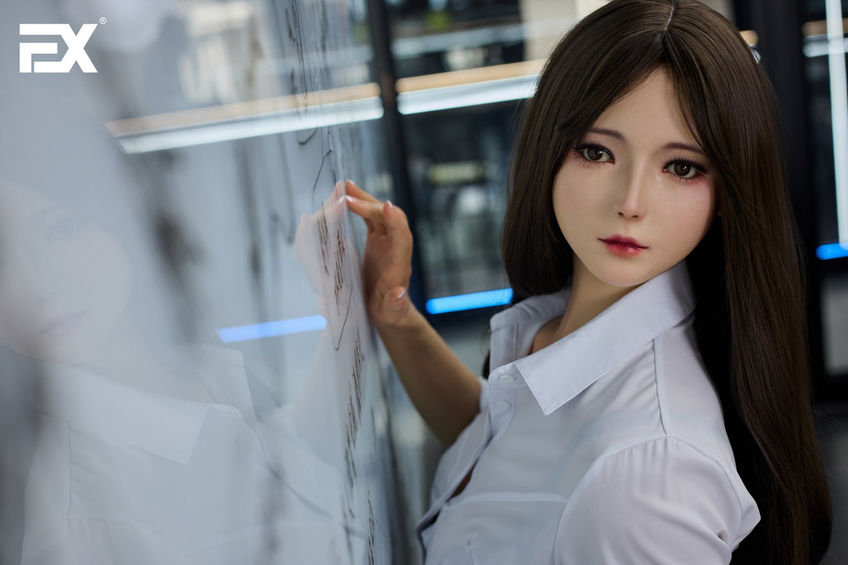 Katherine (Full Silicone) : Poupée sexuelle asiatique EX Doll (Cyberfusion)