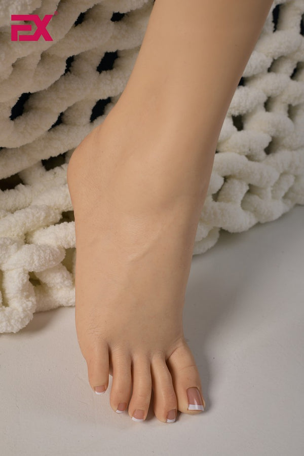 Jia-Xin: 168 cm große, realistische Silikon-Sexdoll mit D-Körbchen – EX-Puppe