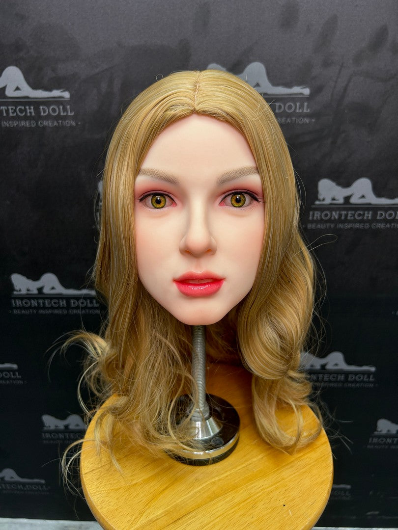 S29 : Poupée sexuelle blanche Irontech 166 cm B-Cup (prête à être expédiée en Amérique du Nord)