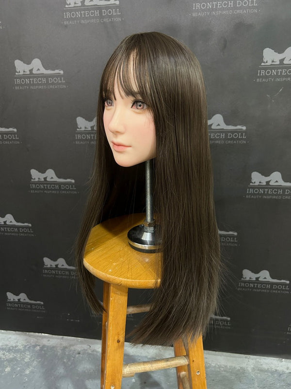 S32 : Poupée sexuelle asiatique Irontech 166 cm bonnet B (prête à être expédiée en Amérique du Nord)