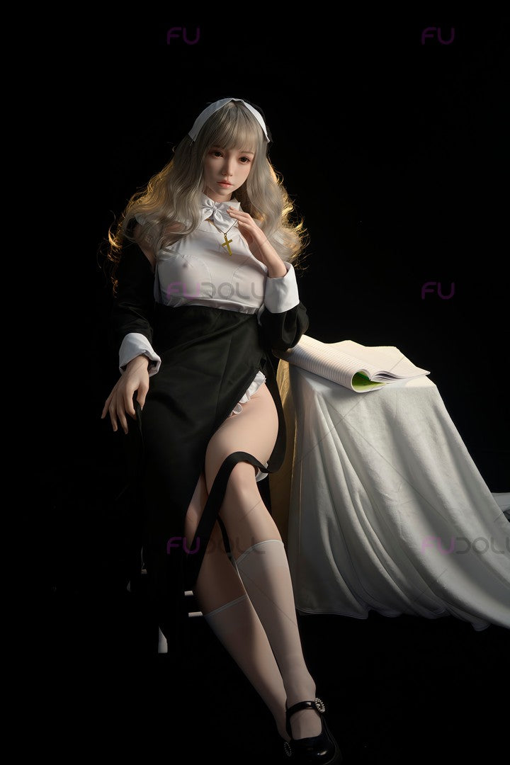 Lauren : Poupée sexuelle HR DOLL (entièrement en silicone)