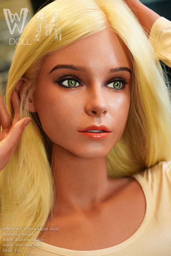 202#: 163cm C-Cup Silicone Sex Doll-Ultra Light Weight Design