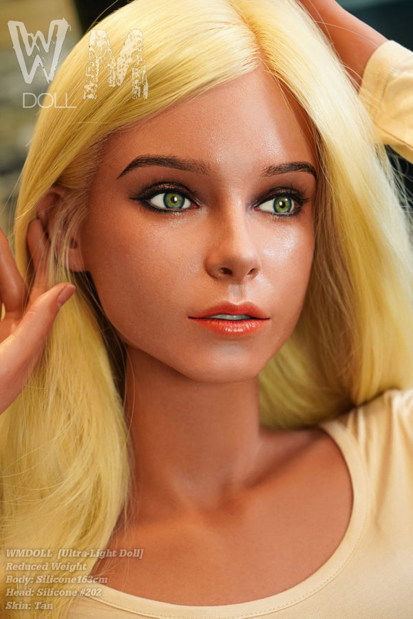 202#: 163cm C-Cup Silicone Sex Doll-Ultra Light Weight Design