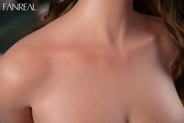 Della: 109cm F-Cup Luxury Silicone Sex Doll Torso