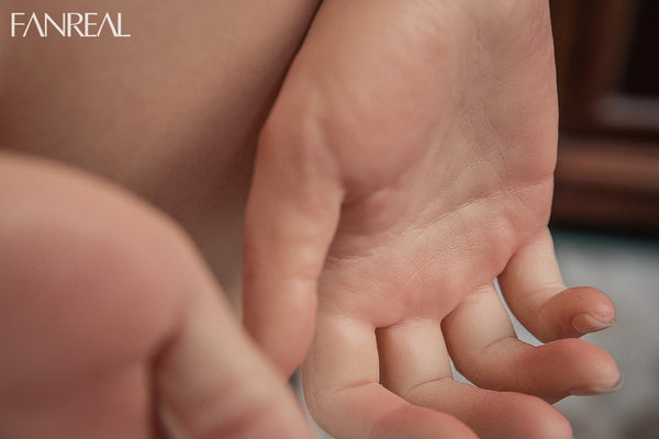 Carter : Poupée sexuelle Fanreal (entièrement en silicone)