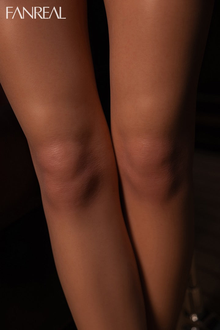 Della : Poupée sexuelle Fanreal (entièrement en silicone)