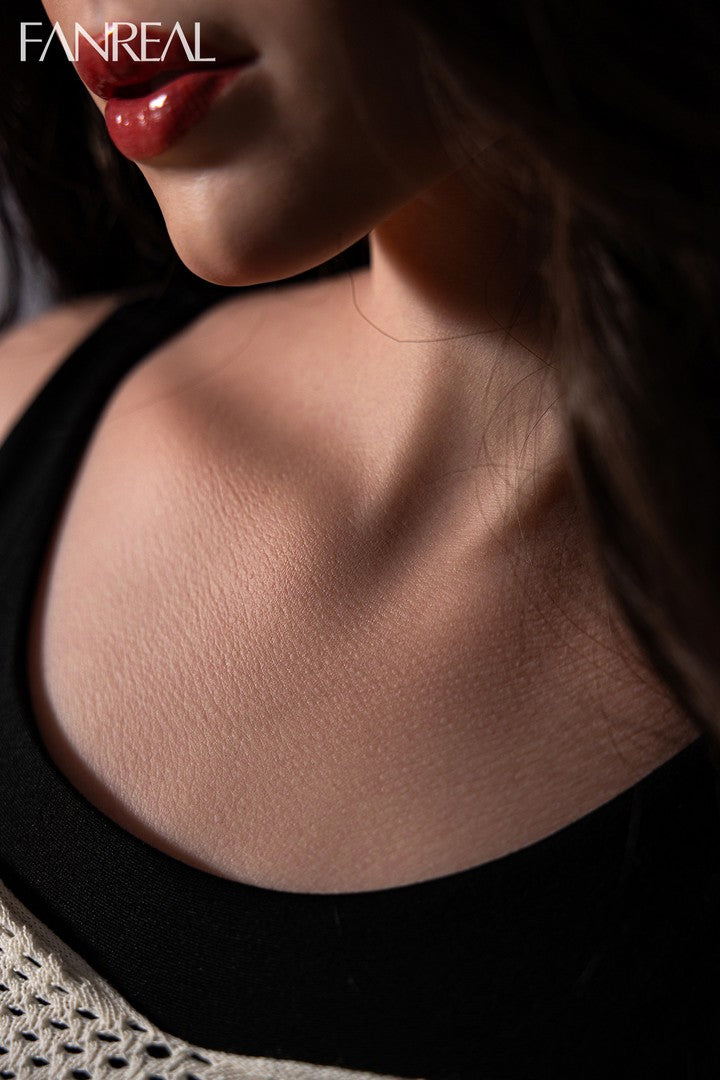 Gina: 170 cm große Luxus-Silikon-Sexdoll mit D-Körbchen