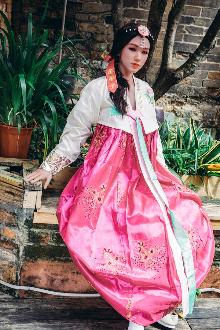 Jin : poupée sexuelle asiatique Starpery