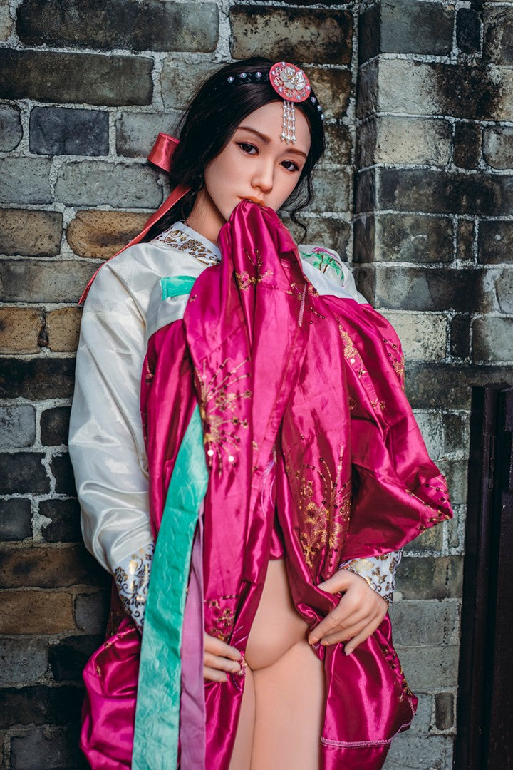 Jin : poupée sexuelle asiatique Starpery
