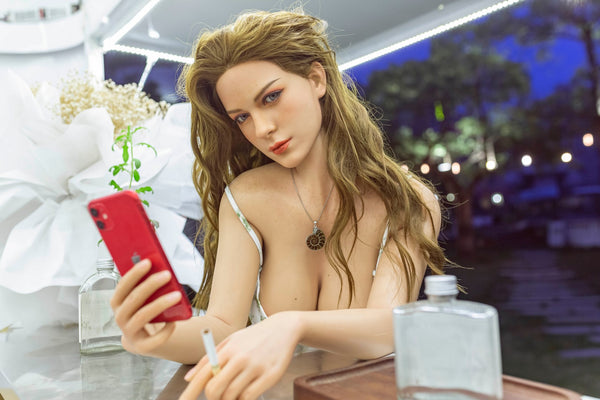 Honey: Starpery weiße Sexpuppe