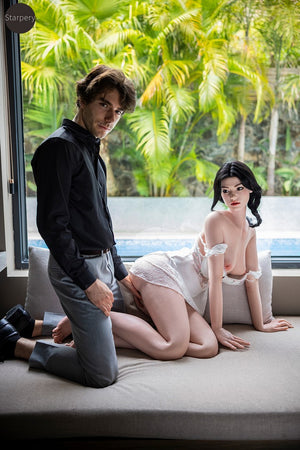 Gigi: Starpery weiße Sexpuppe