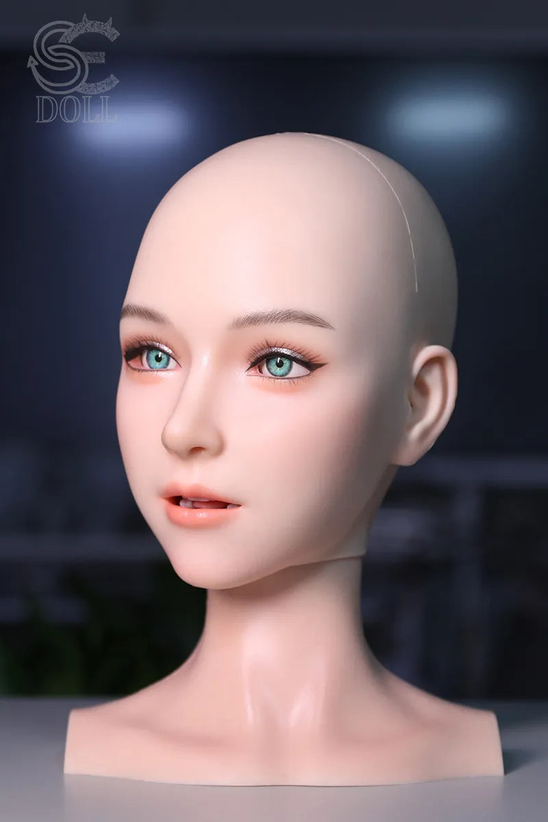 SE X-Robot Head - Annika - Talking & Facial Expressions