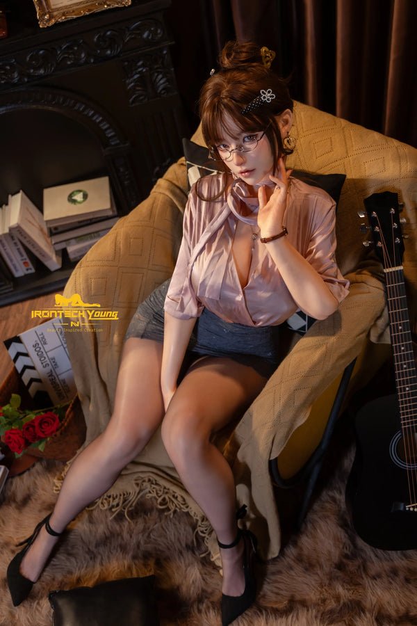 N03 Sia: 165cm F-Cup Graceful Secretary Premium Sex Doll | Young Series
