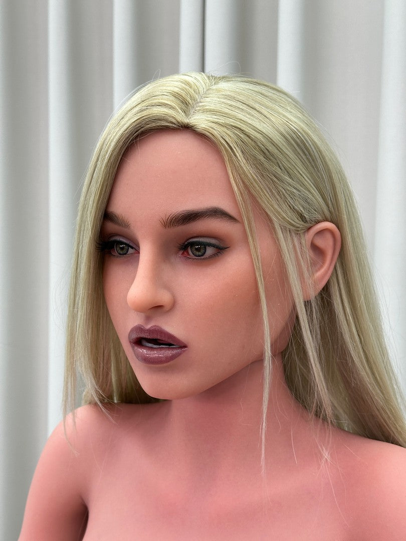 ZXE215_1: Weiße Sexpuppe von Zelex (SLE-Serie)