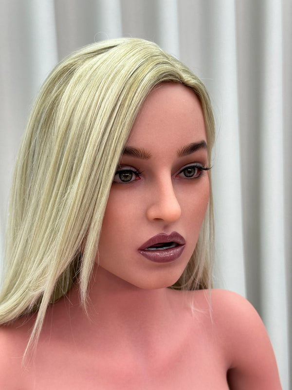 ZXE215_1: Weiße Sexpuppe von Zelex (SLE-Serie)