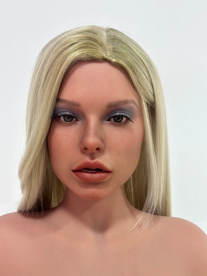 ZXE204_1: Weiße Sexpuppe von Zelex (SLE-Serie)