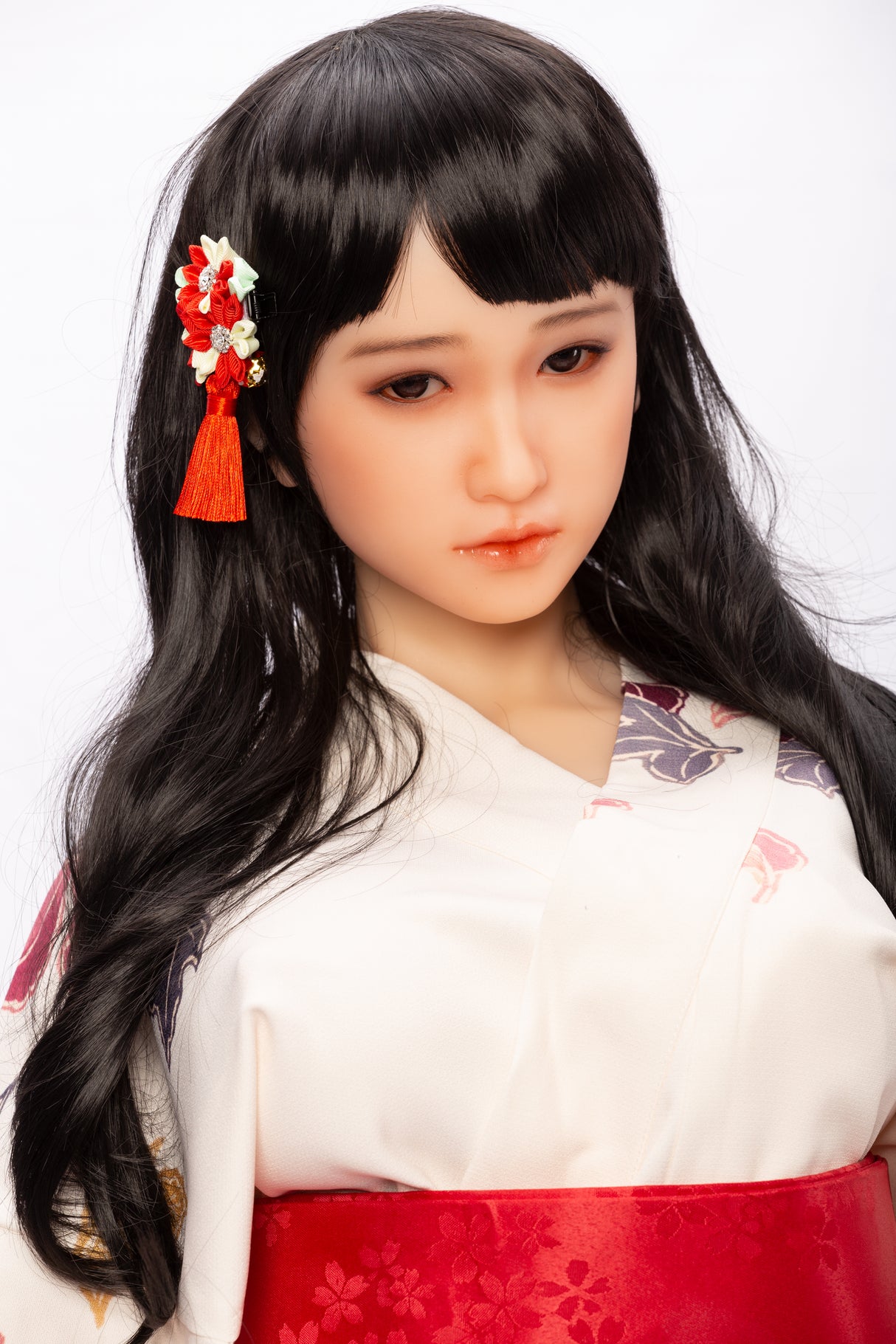 Saki: Asiatische Sexpuppe von SANHUI (vollständig aus Silikon)