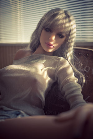 Li Li: Qita Doll Asian Sex Doll