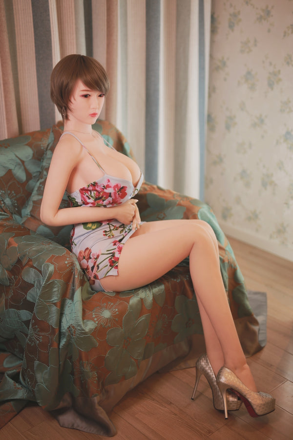 Yessenia: JYDoll Asian Sex Doll
