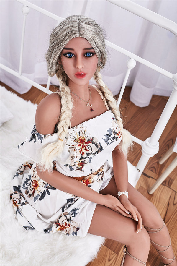 Cecelia: Irontech White Sex Doll