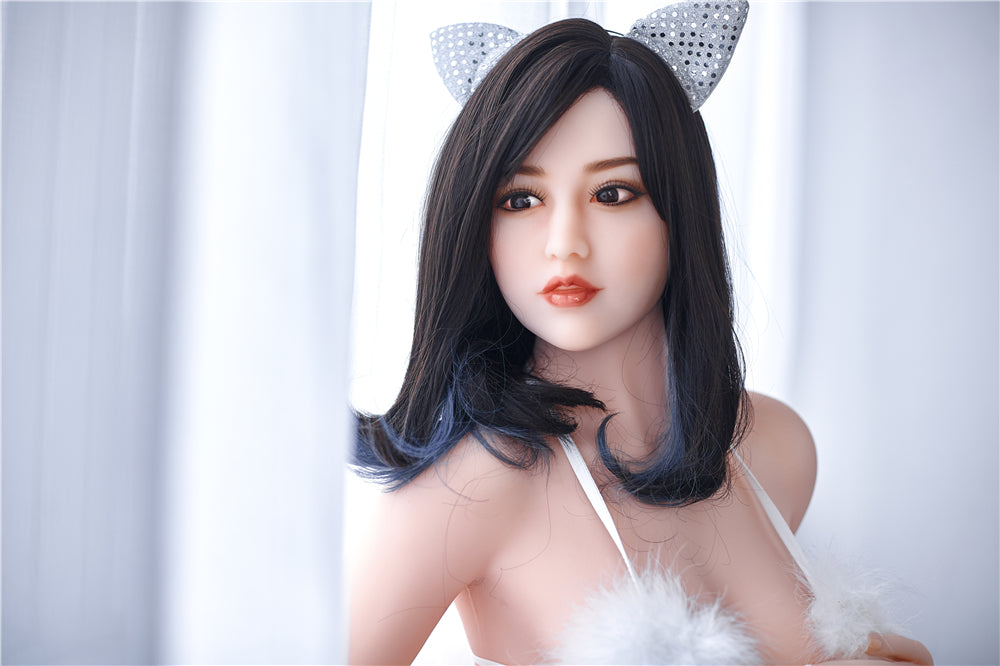 Amy: Irontech Asian Sex Doll