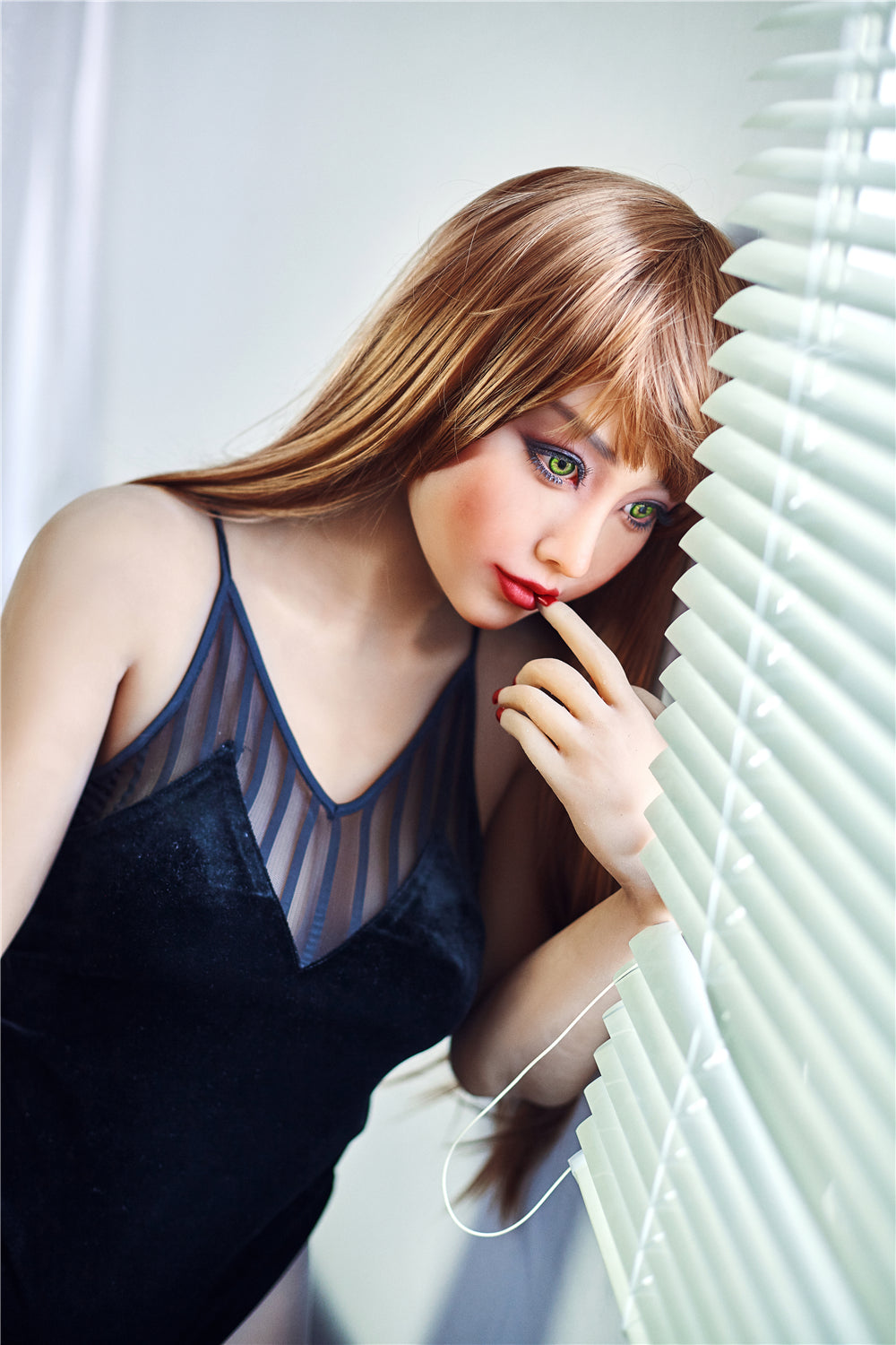 Saya: Irontech White Sex Doll