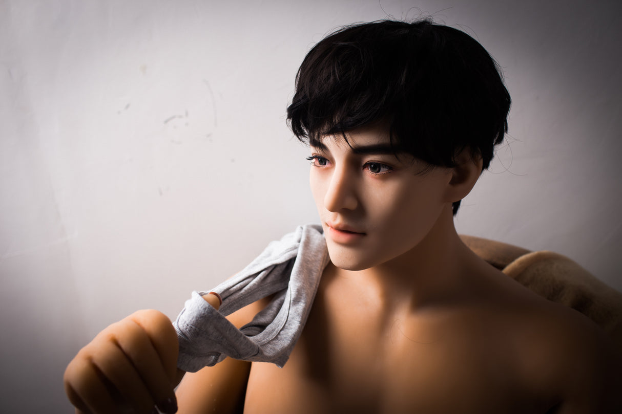 Tang: Qita Doll Asiatische männliche Sexpuppe